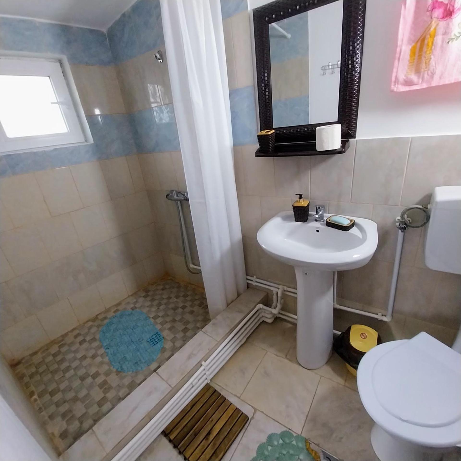 Casa Andreea Hotel Novaci-Straini Ngoại thất bức ảnh